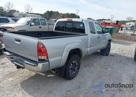 2006 Toyota Tacoma Base V6 z USA, uszkodzony, nr VIN 5TEUU42NX6Z228182